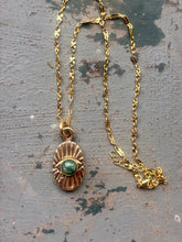 Load image into Gallery viewer, Oh She's Got Green Eyes