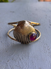Load image into Gallery viewer, Shell Cuff