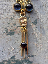 Load image into Gallery viewer, Visage Illuminé