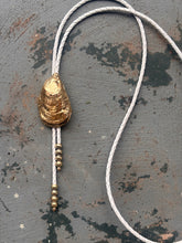 Load image into Gallery viewer, Oyster Bolo