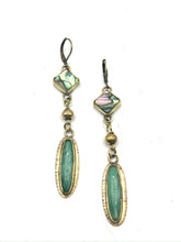 Load image into Gallery viewer, Move In Light Earrings