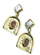 Load image into Gallery viewer, Pearly Gates Earrings